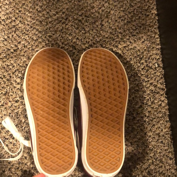 Maroon Old School Vans - Picture 4 of 6